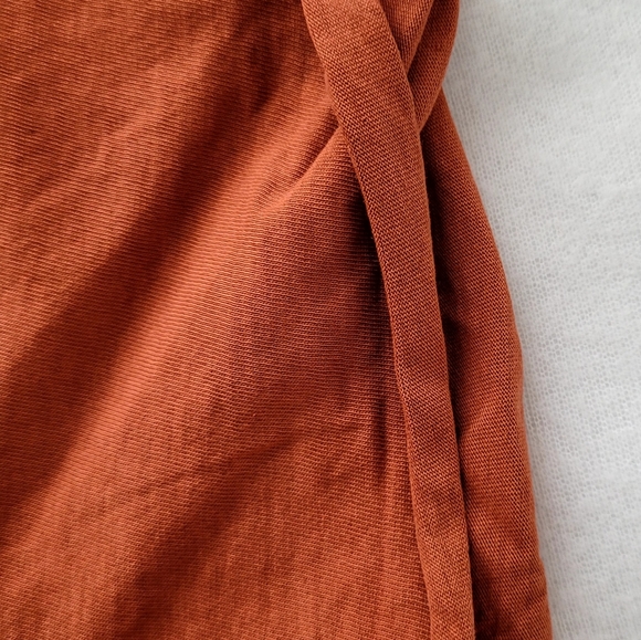 NWT Basic Crop Tee. Size M. Images show a size L that sold privately. - Picture 13 of 16